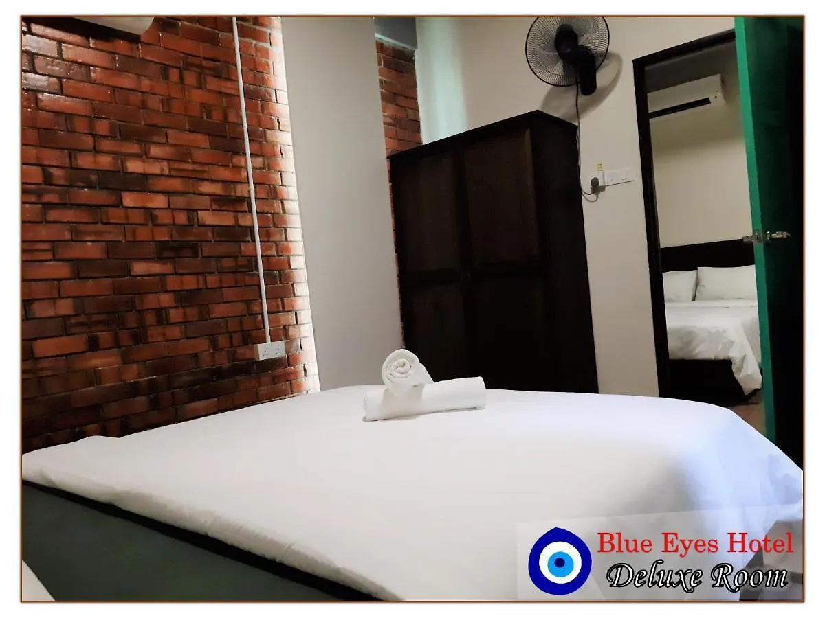 Blue Eyes Hotel ケパラ・バタス 3*,