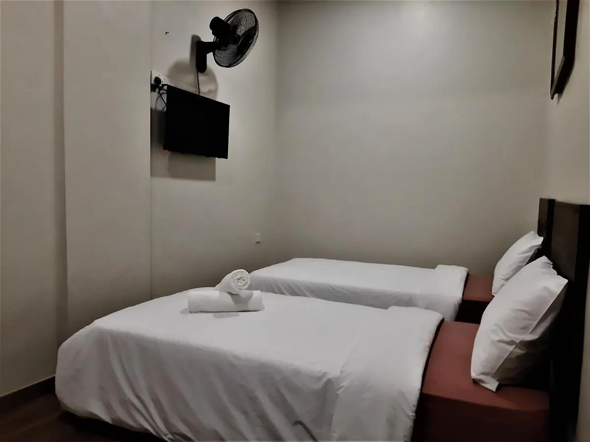 Blue Eyes Hotel ケパラ・バタス
